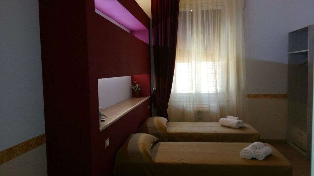 B&B The Queens Foggia Bagian luar foto