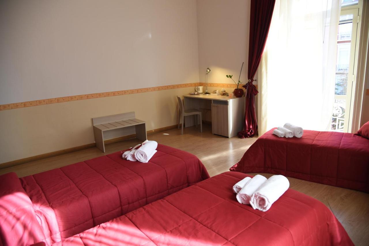 B&B The Queens Foggia Bagian luar foto